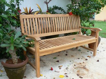Del Amo 5 Foot Bench